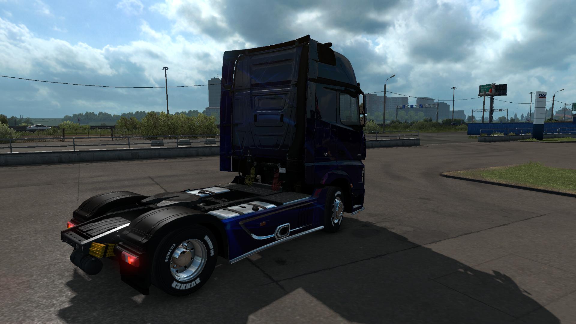 Skins Neon for Mercedes Actros 2014 1.34.x