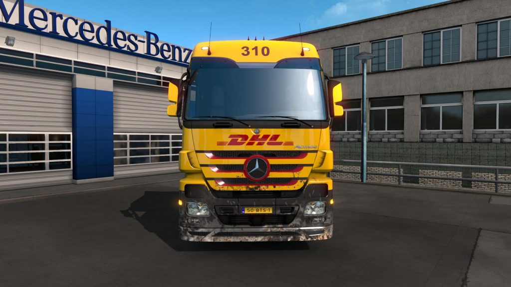 Skin DHL for Mercedes-Benz MP3 1.35.x