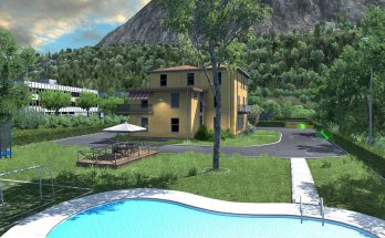 House in Italy with garage, refuel, parking and service