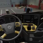 Mercedes Benz MP4 Black - Gold Interior 1.41.x