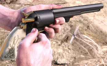 Metal ammunition Navy Revolver (replaces the Cattleman) V1.1