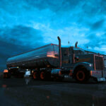 mod_6a77d9a9979ae_Vintage-Fruehauf-Tanker-4.jpg