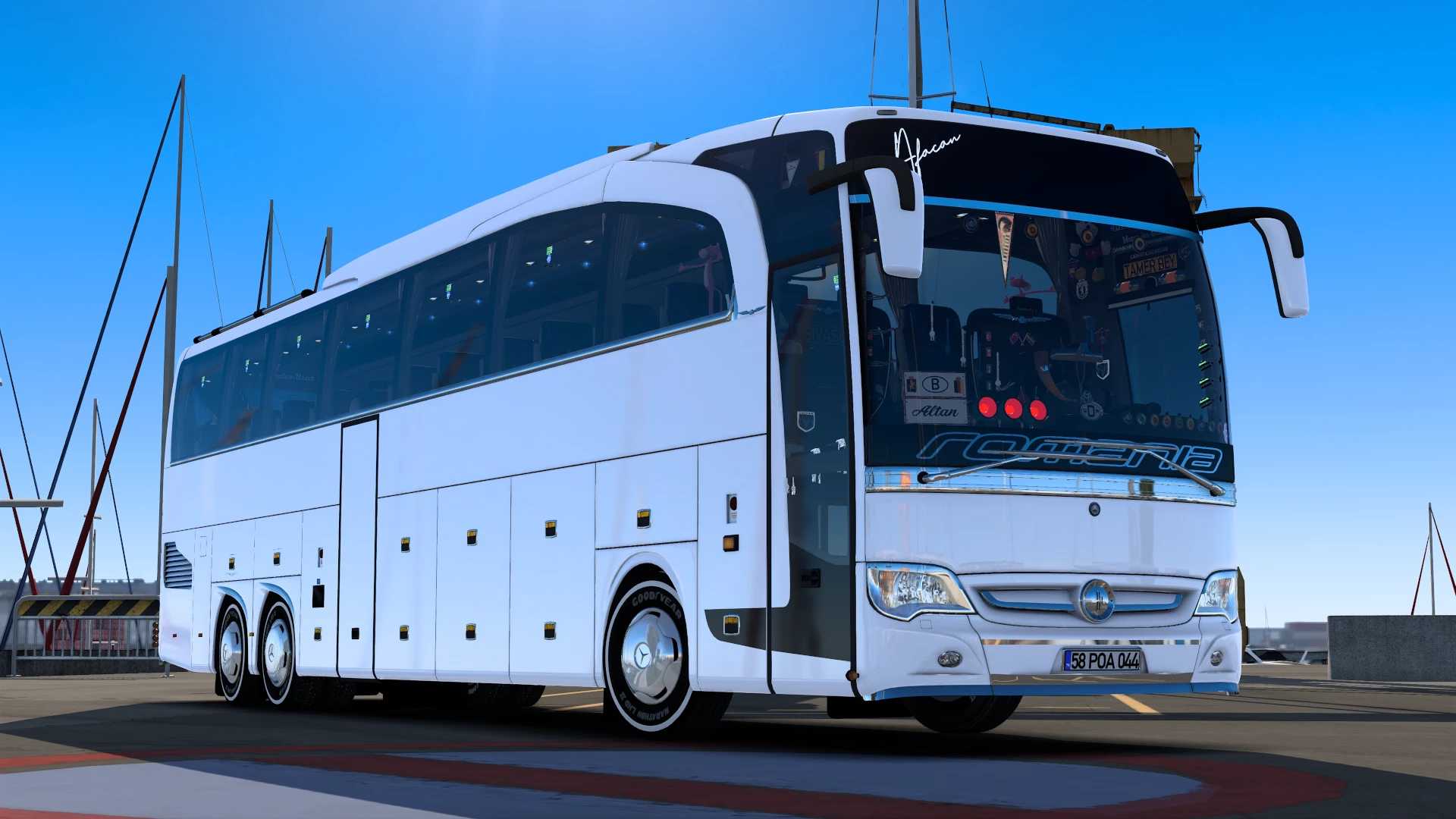 mod_6a8ab2c42d8b9_modified-mercedes-benz-travego-17-shd-v1.0-ets2-1.jpg