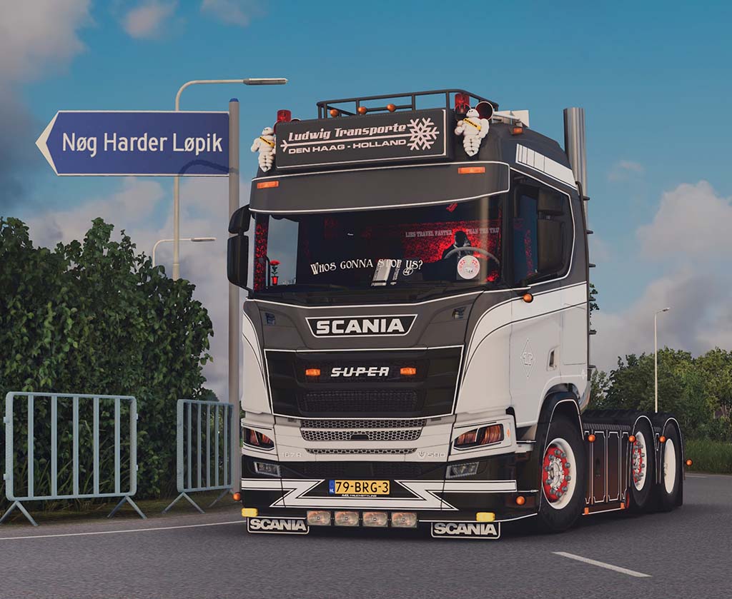 mod_6a98ddc9e4a23_r590-scania-lowcab-3.jpg