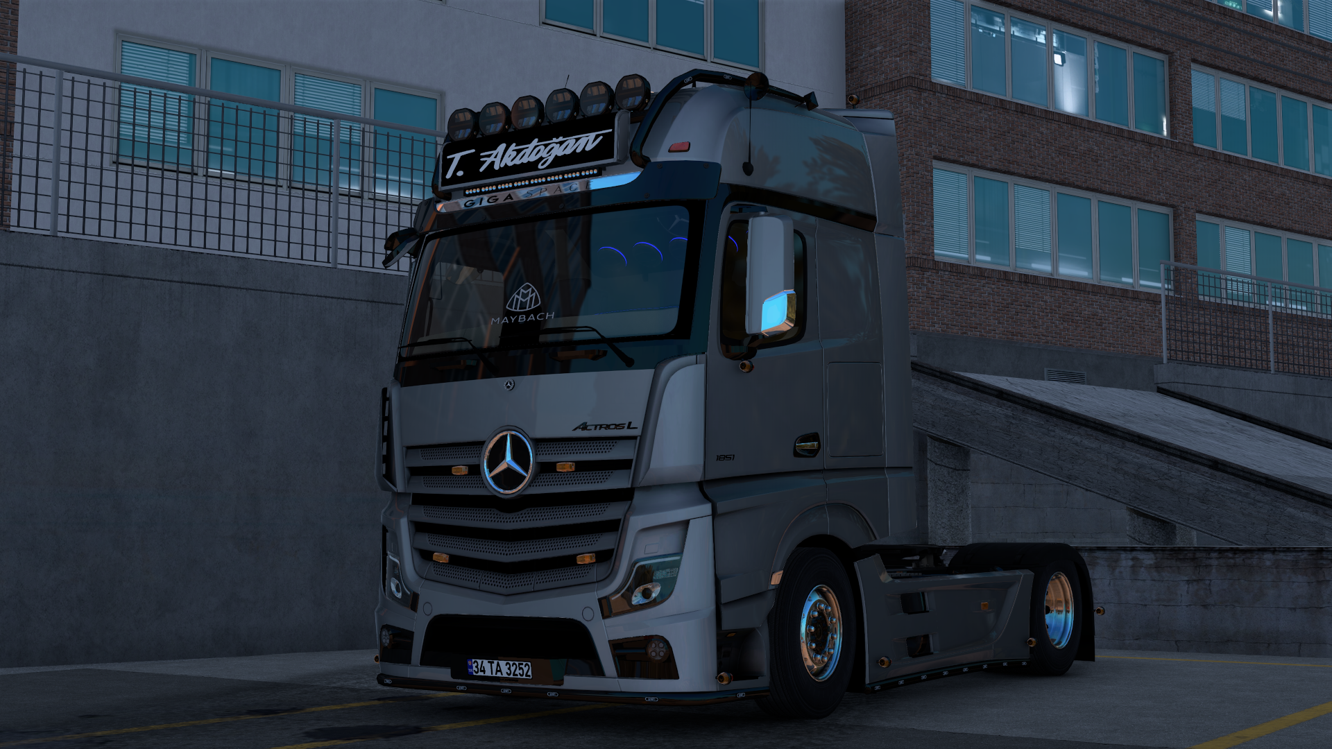 mod_6a9fe5c760b79_actros1.png