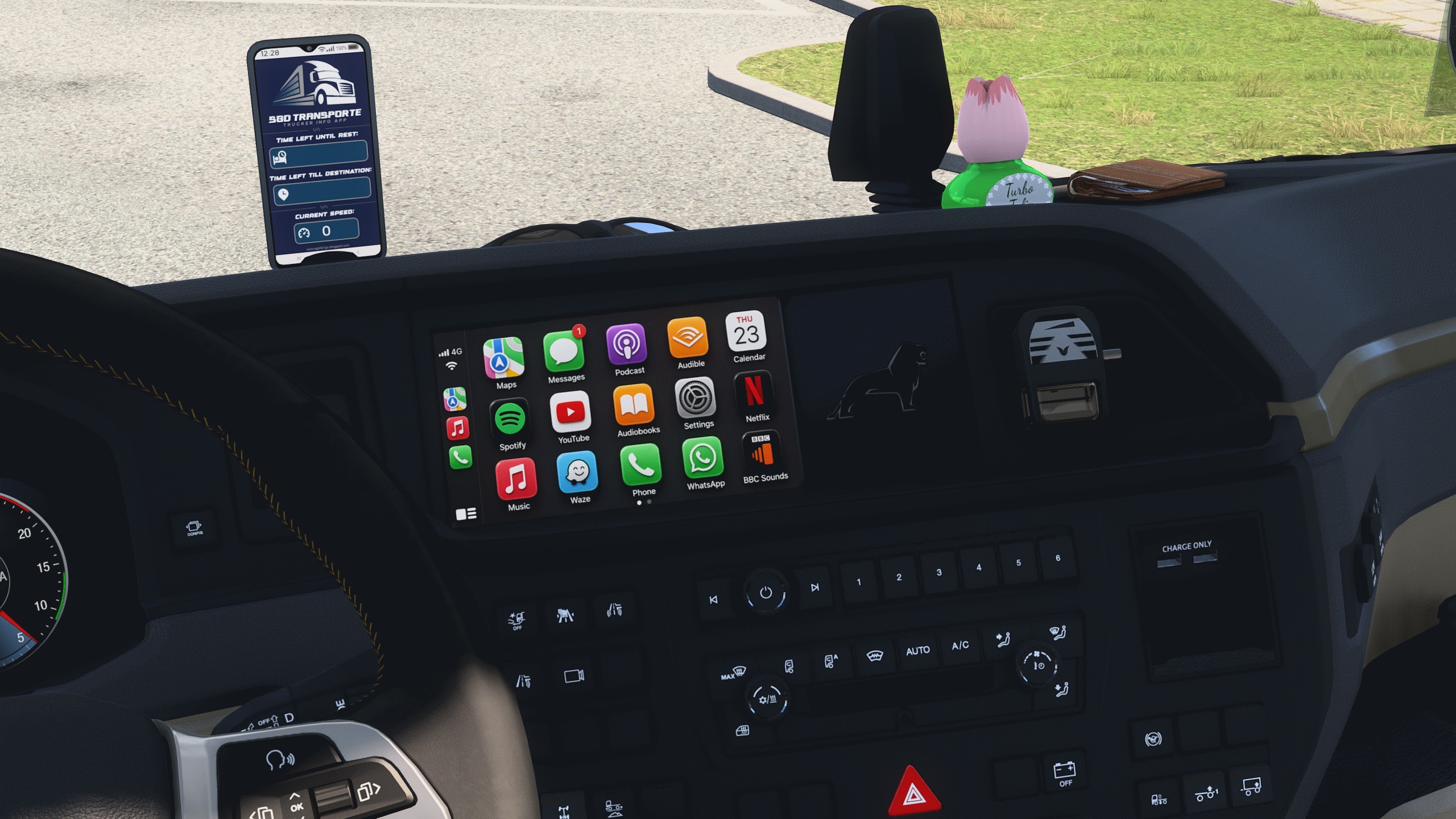 mod_6aaf2c5ea9f49_CarPlay-for-MAN-TGX-2020.jpg