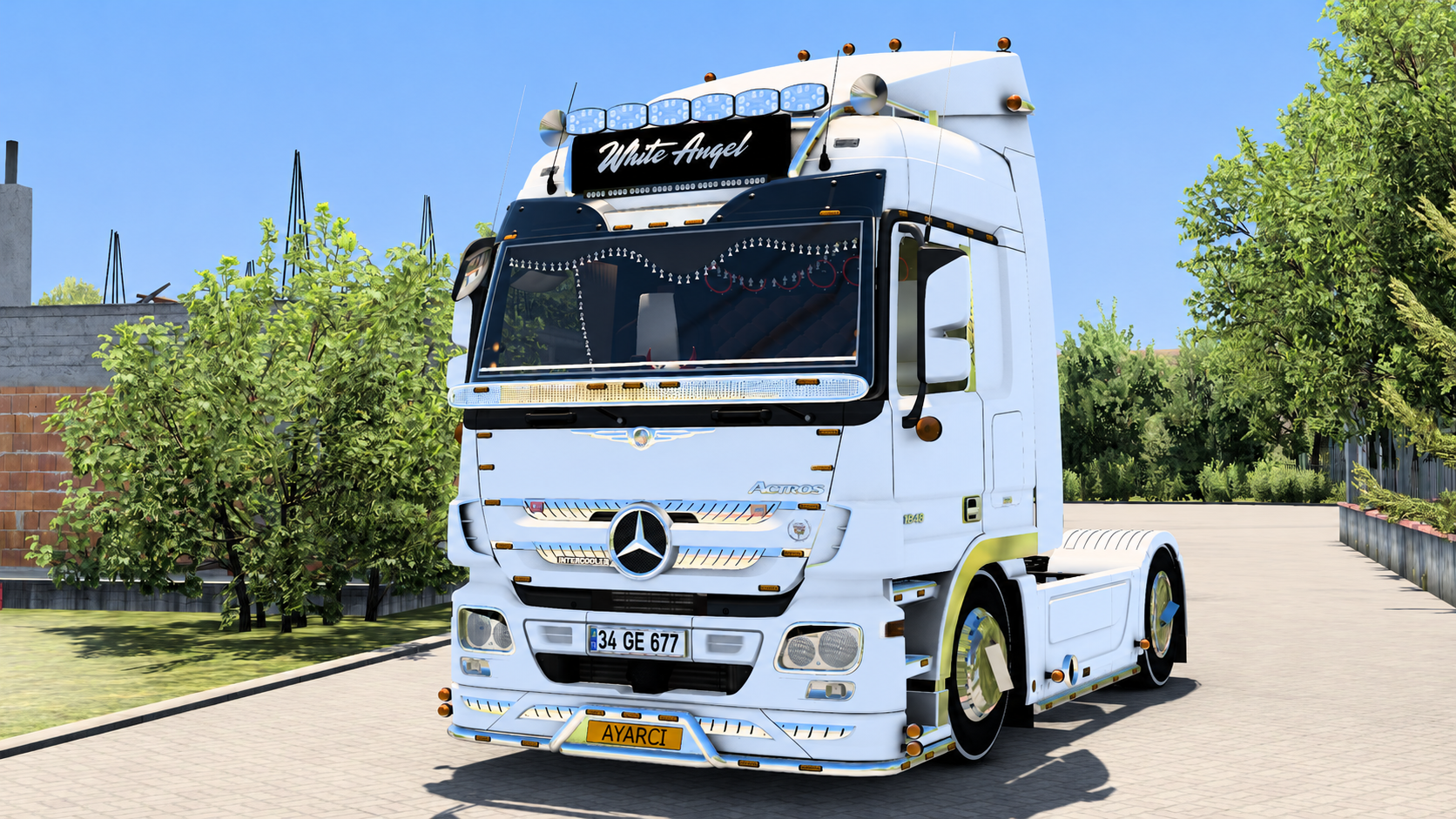 Actros 1848 White Angel